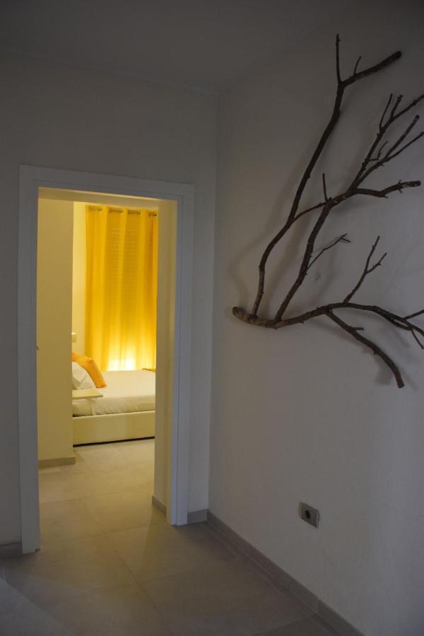 Insula B&B กาญารี ภายนอก รูปภาพ